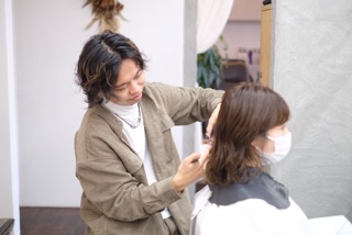 美容師をしていて楽しい事や大変だと思う事はありますか?